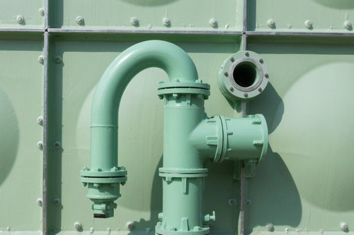 如何避免鹤壁搪瓷不锈钢水箱的釉层出现轻微划痕的情况